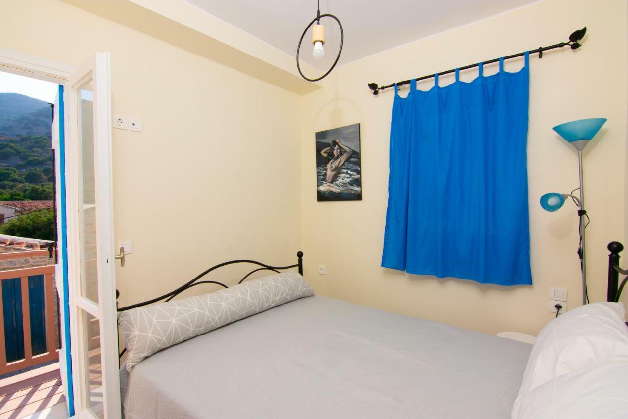 Lilas Traditional Maisonette 伊罗达 外观 照片