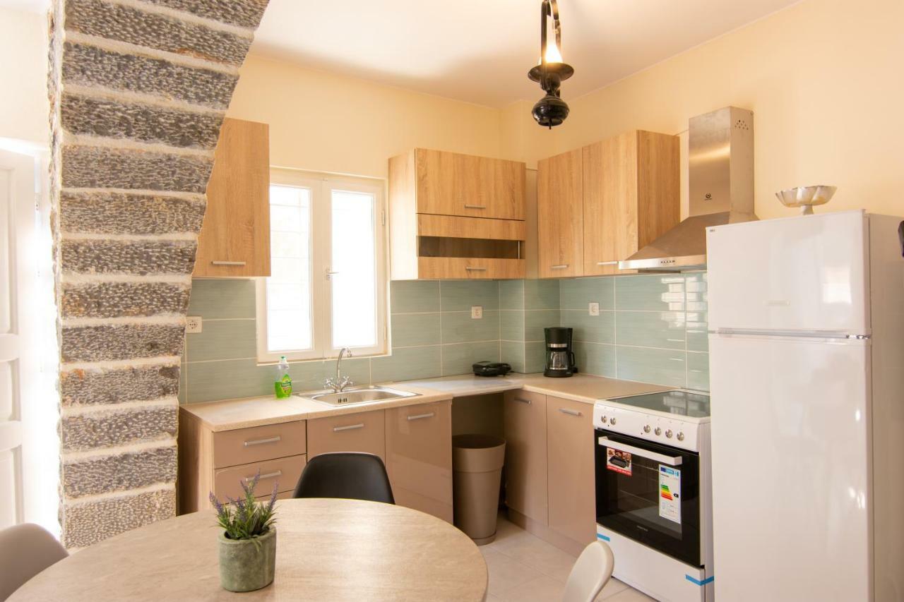 Lilas Traditional Maisonette 伊罗达 外观 照片