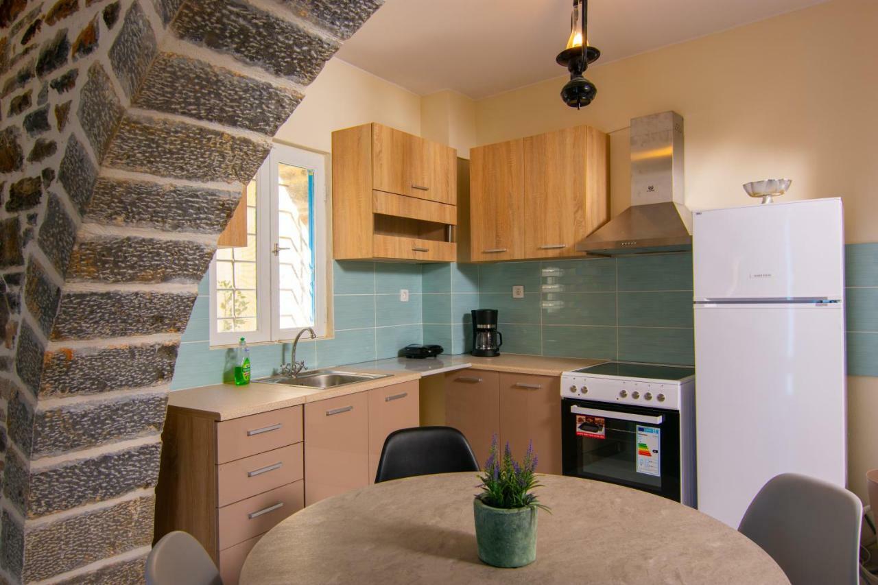 Lilas Traditional Maisonette 伊罗达 外观 照片
